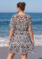 Plus Size Black White Ikat Geometric Print V Neck Short Sleeves Women Swim Cover Up Dress