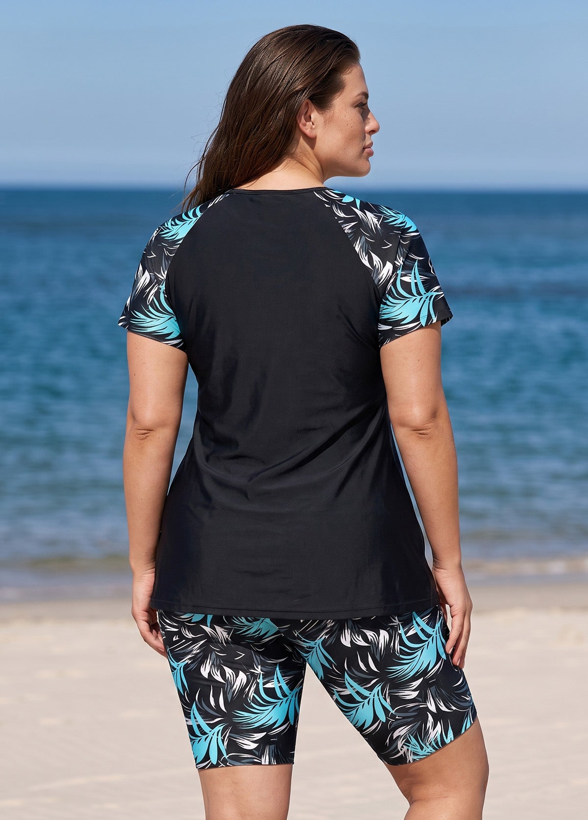 Black Leaf Scoop Neck UPF50+ Short Sleeves Vintage Curvy Swimsuit Two Piece Tankini Set