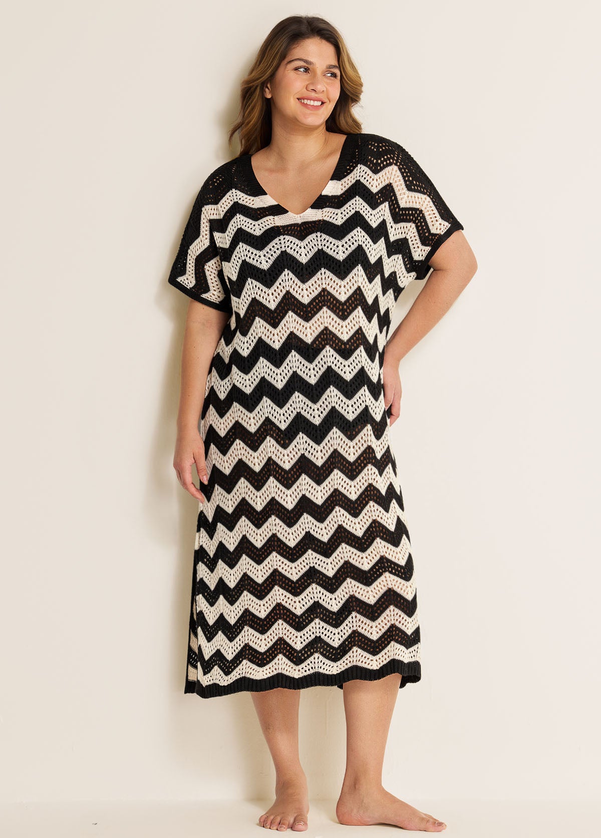 Black And White Geometric Slit Hem Cutout Swimsuit Cover Up